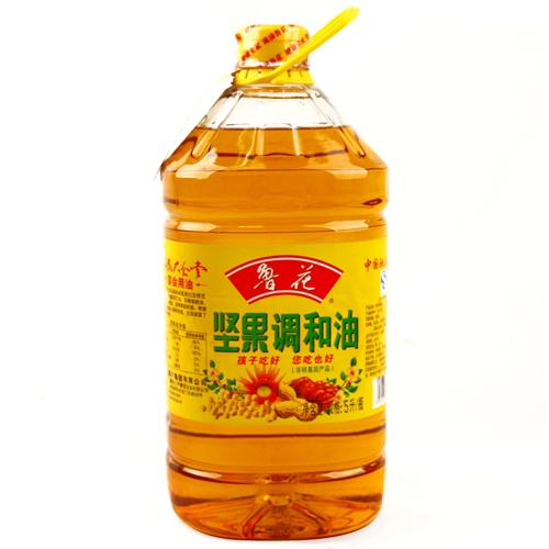 微電腦測控六頭食用油灌裝機(jī)灌裝效果